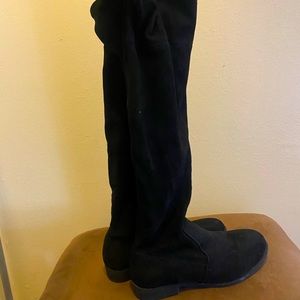 Like new- knee high black boots